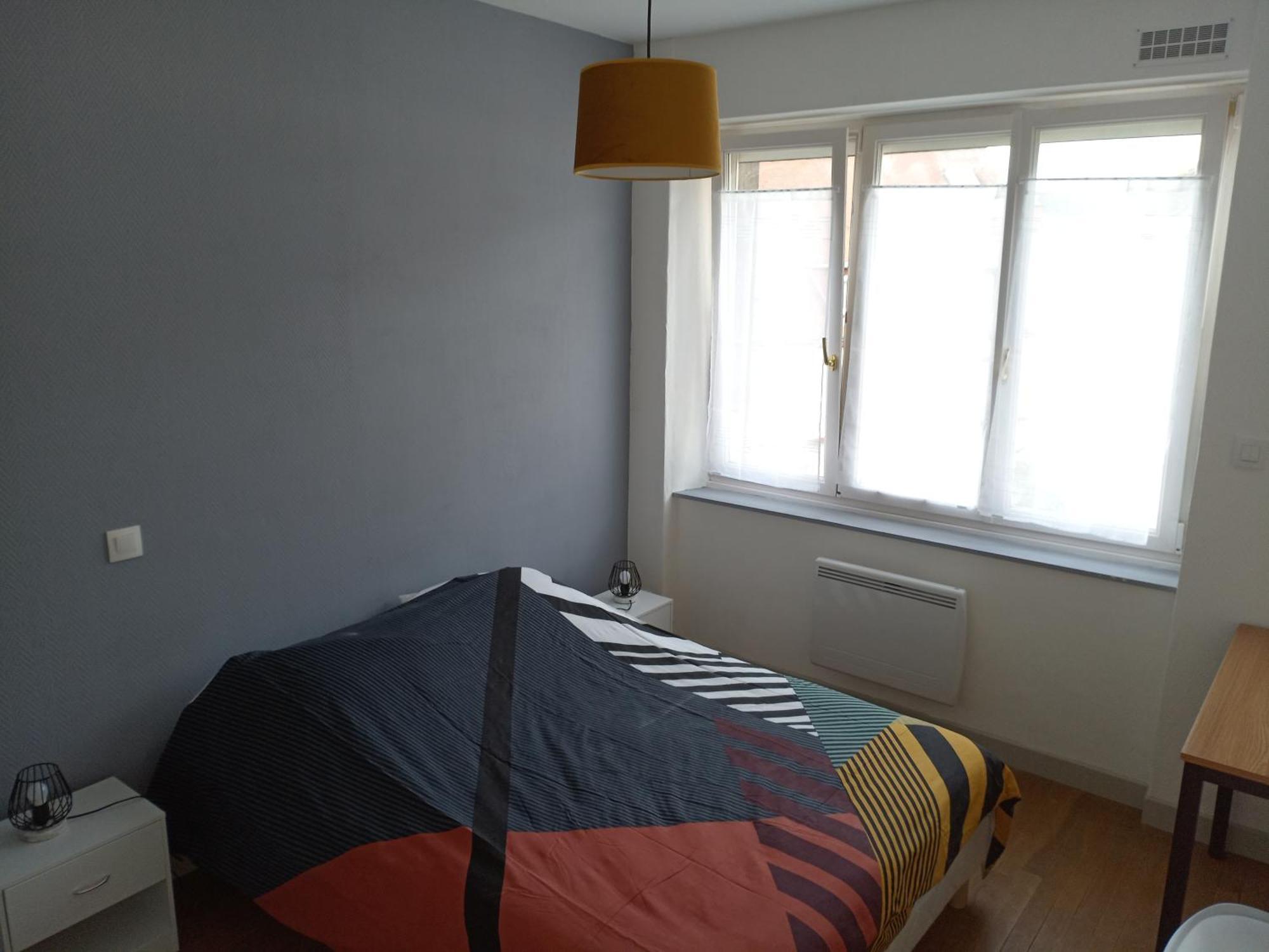 Appartement Paisible - Coeur De Ville Le Creusot Kültér fotó